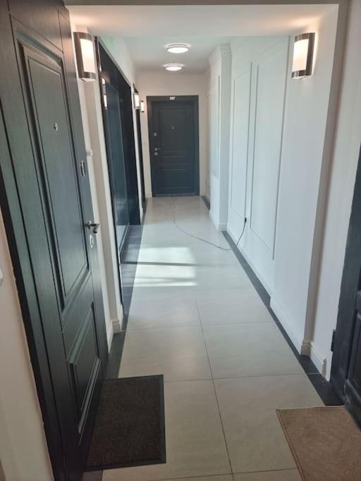 Apartment In Evargreen Complex With Terrace Várna Kültér fotó