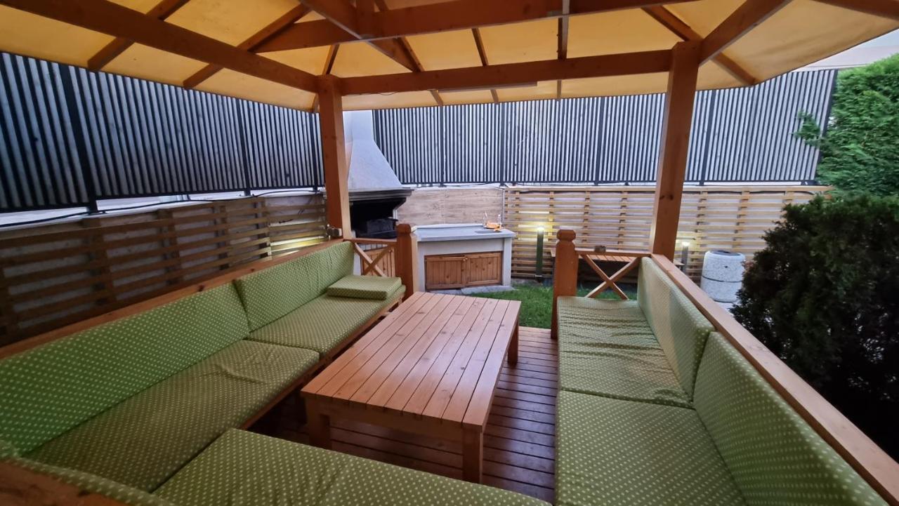 Apartment In Evargreen Complex With Terrace Várna Kültér fotó