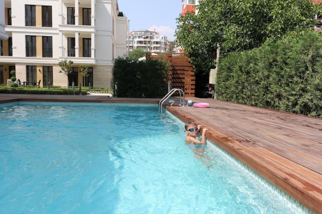 Apartment In Evargreen Complex With Terrace Várna Kültér fotó